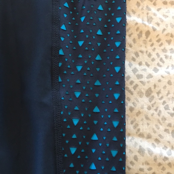 Xersion yoga pant capris. New - Picture 2 of 3